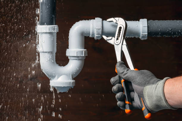 Professional Drain Cleaning technician working in Dawson, IL